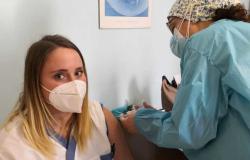 Anticipate le date delle preadesioni per le fasce 30-39 e 16-29 anni