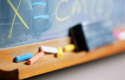 "Sempre e solo per decreto, la comunità scolastica non merita questo"