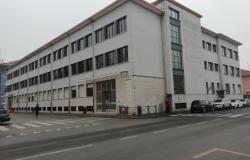 Attraversamento pedonale scuole medie: appello per volontari