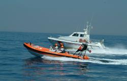 Al largo di Lampedusa, soccorso ai migranti: 47 in salvo