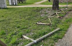 Cappuccini: "Questo è lo stato della recinzione del parco"