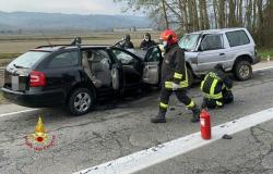 Frontale a Palazzolo, due feriti