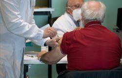 Medici di famiglia: si lavora per aumentare i vaccini
