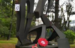 "Vandalizzata la nostra installazione in piazza Camana"