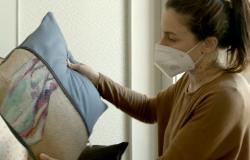  Juta, dipinta con colori acrilici tra figurativo e motivi decorativi