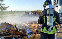 Desana: incendio su un autocompattatore