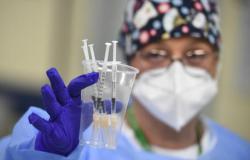 Medici e infermieri "No vax": in Piemonte 20 mila rischiano la sospensione