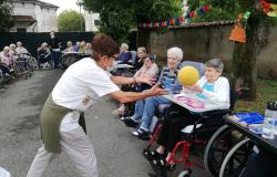 Festa dei nonni alla casa di riposo