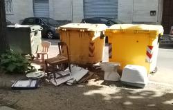 Via Ariosto: "Segnalazioni continue, ma la situazione rimane questa"