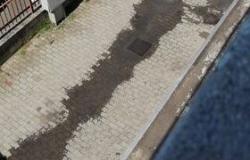 Cappuccini: "Acqua stagnante dai tombini e odore sgradevole"