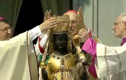 Oropa: l'incoronazione della Madonna Nera