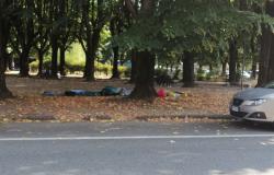 Profughi: situazione oscena in piazza Mazzini