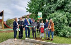Parco a Valbusaga riallestito: dono ai bimbi della frazione