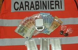 Crescentino: 18enne sorpreso con stupefacente e denaro, denunciato
