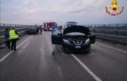 Incidente sulla Sp11: una persona incastrata nell'abitacolo