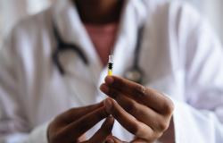 Obbligo vaccinale e green pass rafforzato al lavoro: cosa cambia