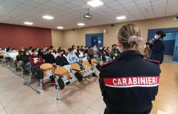 Arruolamento ufficiali: i carabinieri incontrano gli studenti vercellesi