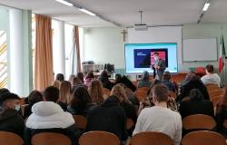 L'Unione Europea spiegata Andrea Piletta Massaro