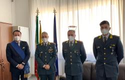 Il presidente Botta in visita alla caserma della Guardia di finanza