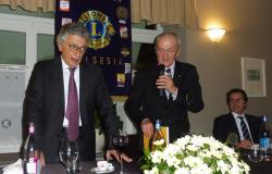 L'intervento dell'infettivologo Silvio Borrè sulla lotta al Covid