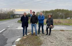 Via il cavalcavia, nasce una rotonda
