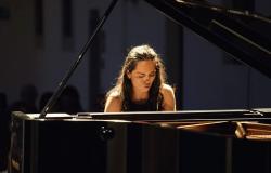 Ludovica De Bernardo suona Mozart e Prokofiev