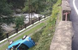 Varallo: auto in una scarpata, ferita la conducente