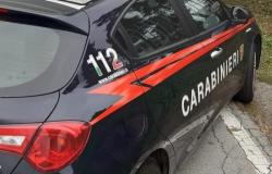 Raid vandalico sulla auto in sosta a Stresa: denunciato un 45enne
