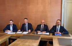 "Decongestionare le strade litoranee con battelli di nuova generazione"