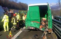 Zona Borgo d'Ale: tamponamento tra un'auto e un furgone&nbsp;