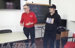 Dal Lupo Bianco una sedia motorizzata in dono alla Croce Rossa