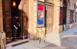 Al via il restauro dei serramenti del Teatro Civico