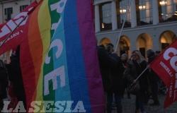 Vercelli, manifestazione per la pace: la fotogallery