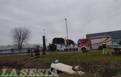 Incidente in via Trino: tre feriti