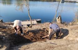 Casale: gli Amici del Po puliscono una zona del fiume dai rifiuti 