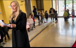 Borgosesia: i bambini della materna cantano un inno all'acqua