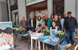 Trino: l'Airc raccoglie quasi 9 mila euro per la festa della mamma