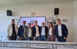 "Chi arriverà dovrà essere onorato di vestire la bianca casacca"