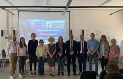 Vercelli: consegnati agli studenti i "Patentini dello smartphone"