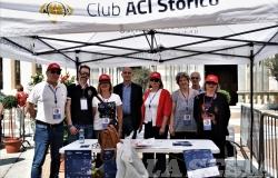 Le foto dello storico passaggio della 1000 Miglia a Vercelli