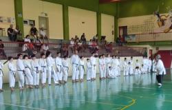 Crescentino: stage di Karate e passaggio di cintura