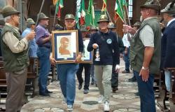 La reliquia del Beato don Pollo in dono al Gruppo alpini "Rotopio" di Robbio