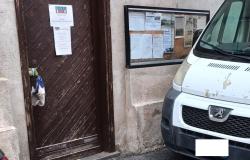 Gattinara: strappata la bandiera della pace