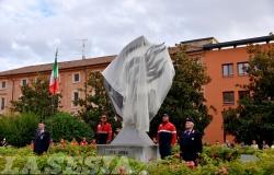 Vercelli: inaugurato il monumento all'Arma dei carabinieri 