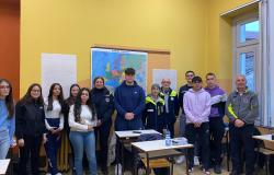 Lezione speciale con i volontari di Protezione civile 