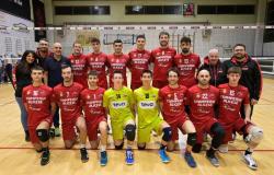 La Pallavolo Santhià vince ancora