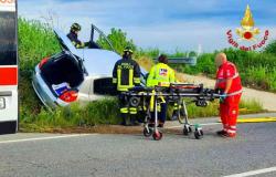 Pezzana: auto fuori strada sulla Sp31, un ferito 
