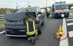 Carisio: scontro tra auto e mezzo pesante sulla A4