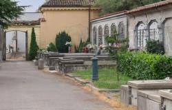 "Quelle fontane al cimitero di Billiemme sono chiuse da oltre un mese"