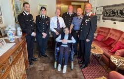 I carabinieri festeggiano i 102 anni del maresciallo maggiore Ledda
